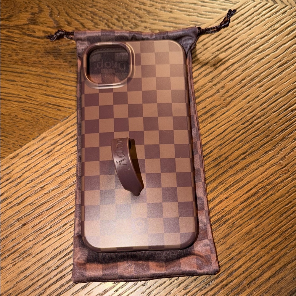 15 Plus Loopy Case